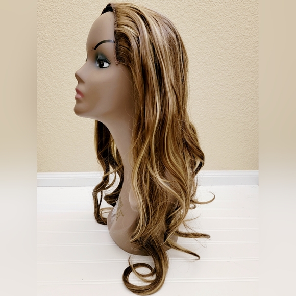 Clip-in Hair Piece Extensions - Picture 5 of 9
